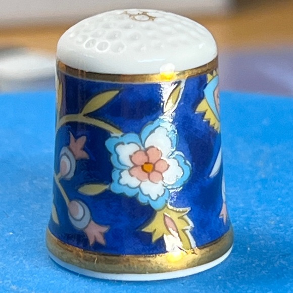 Shozan Royal Blue Bird & Flowers Collectible Thimble w/Gold Bands - Picture 4 of 6
